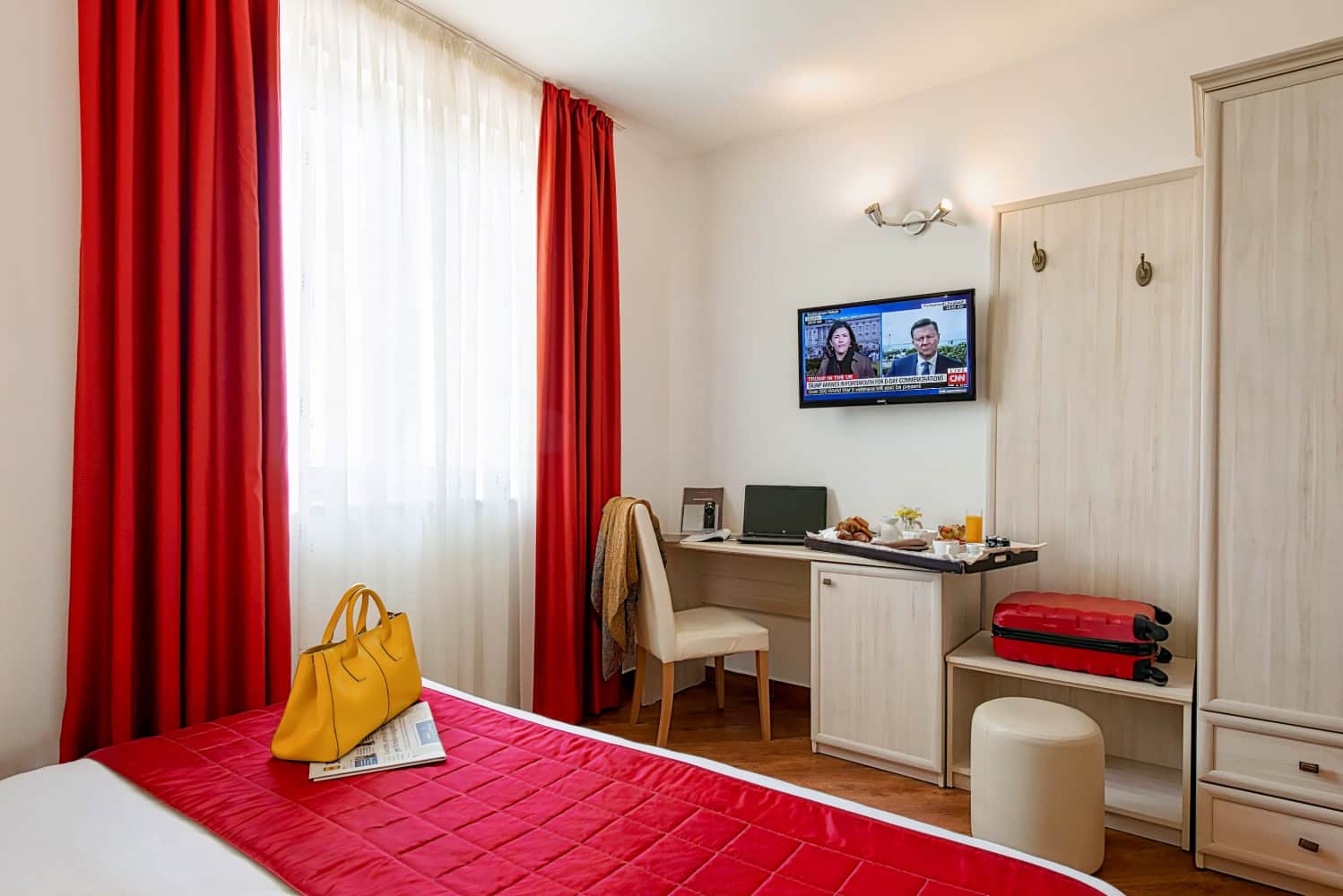 Simon Hotel 