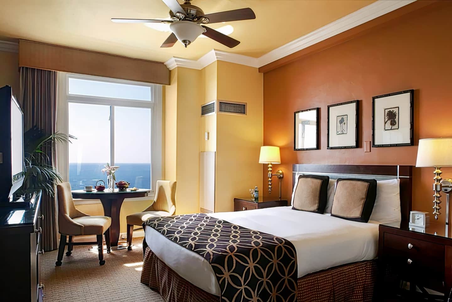 The Georgian Hotel