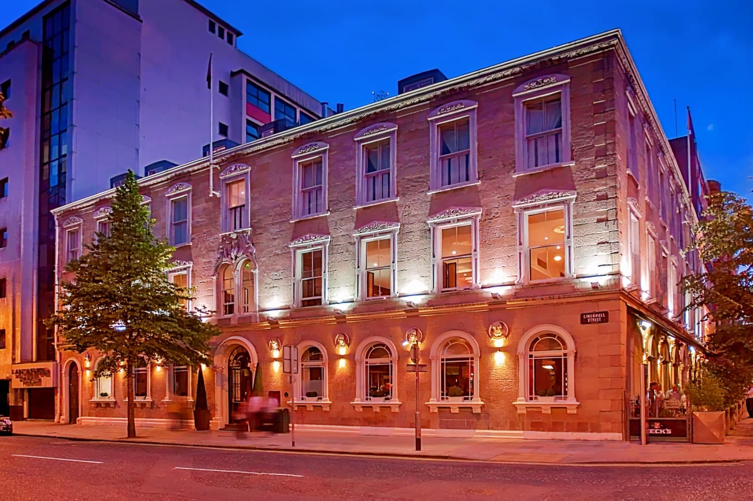 DoubleTree by Hilton Belfast City Ten Square