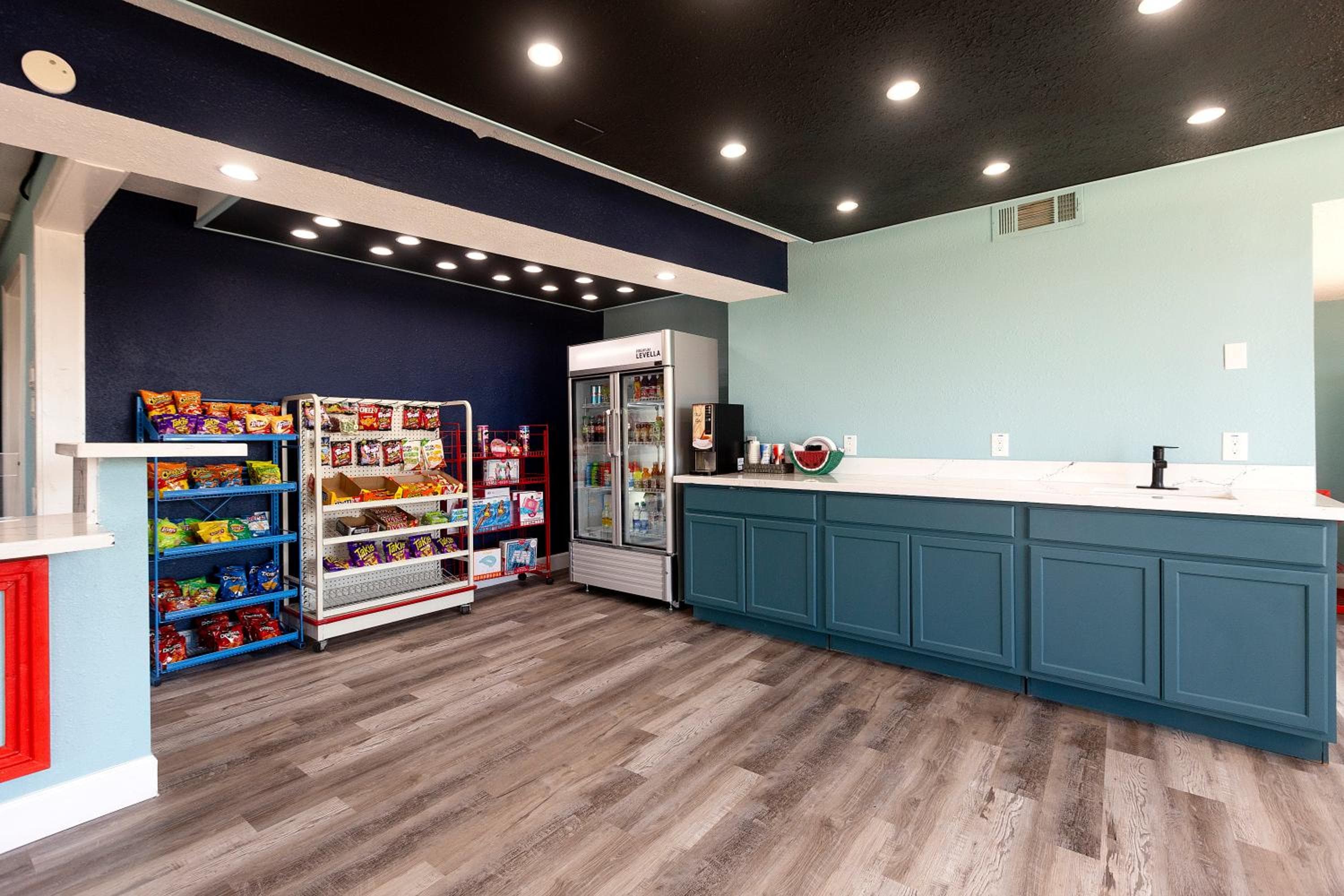 Crystal Palace Resort