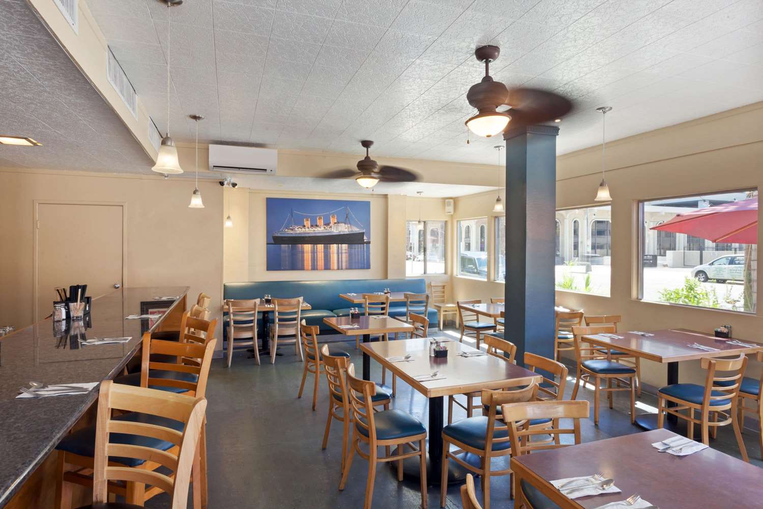 Travelodge by Wyndham Long Beach Convention Center