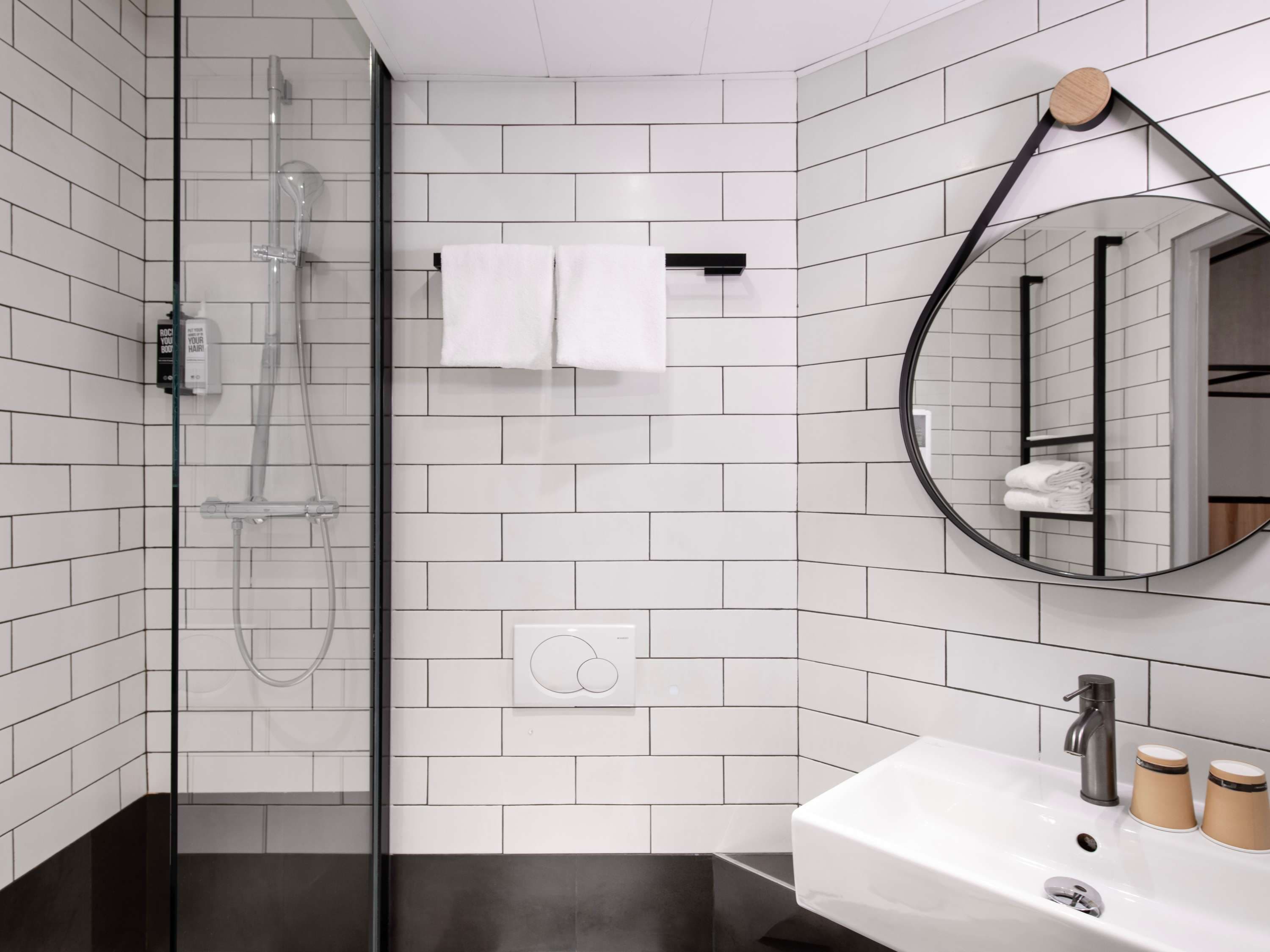 Hotel Faubourg Galant Paris, Handwritten Collection