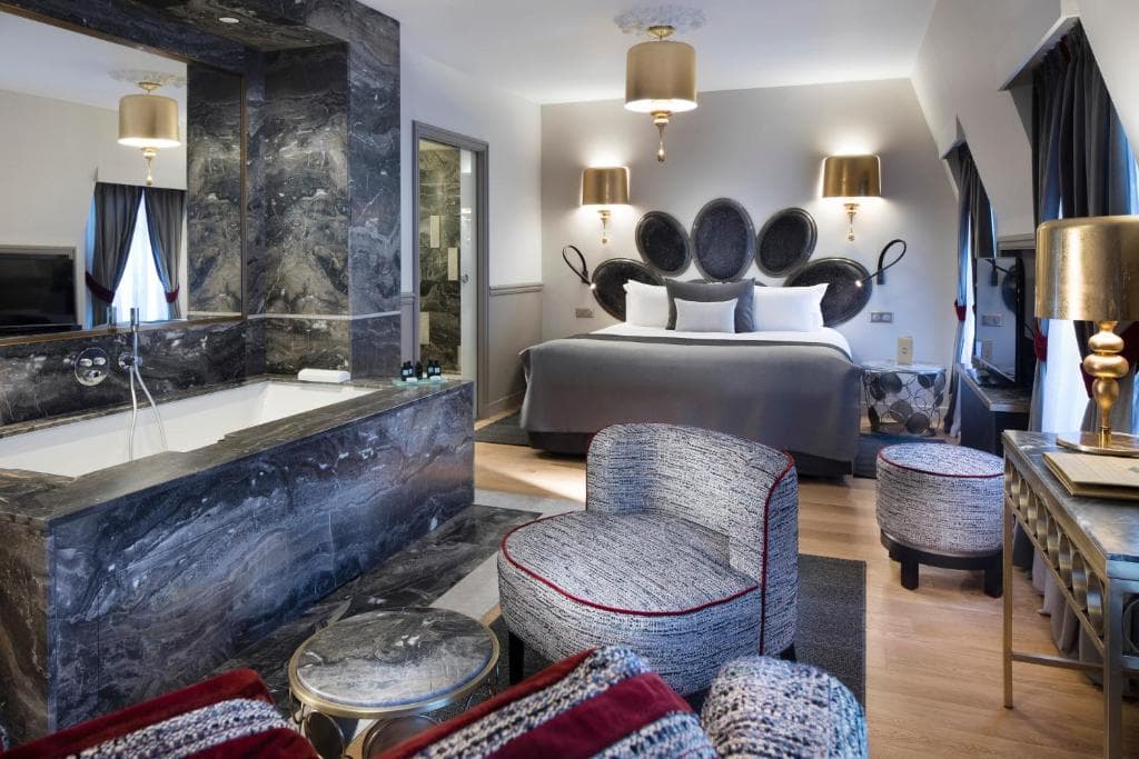 Hôtel Lumen Paris Louvre