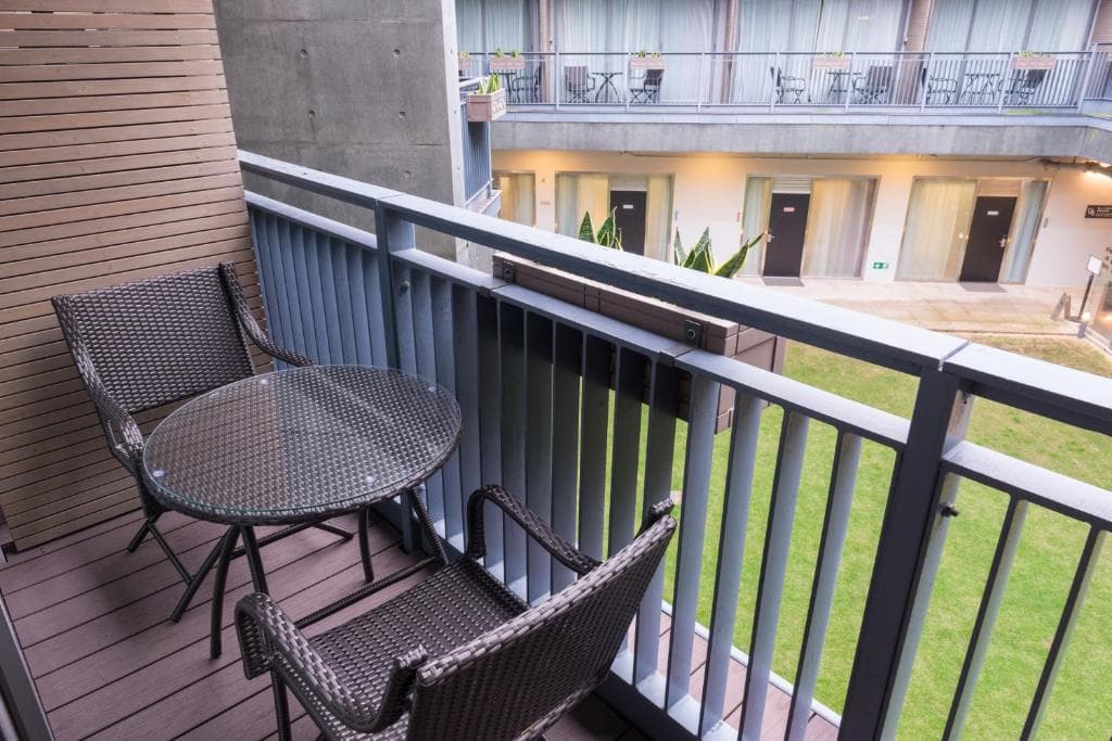 Y Loft