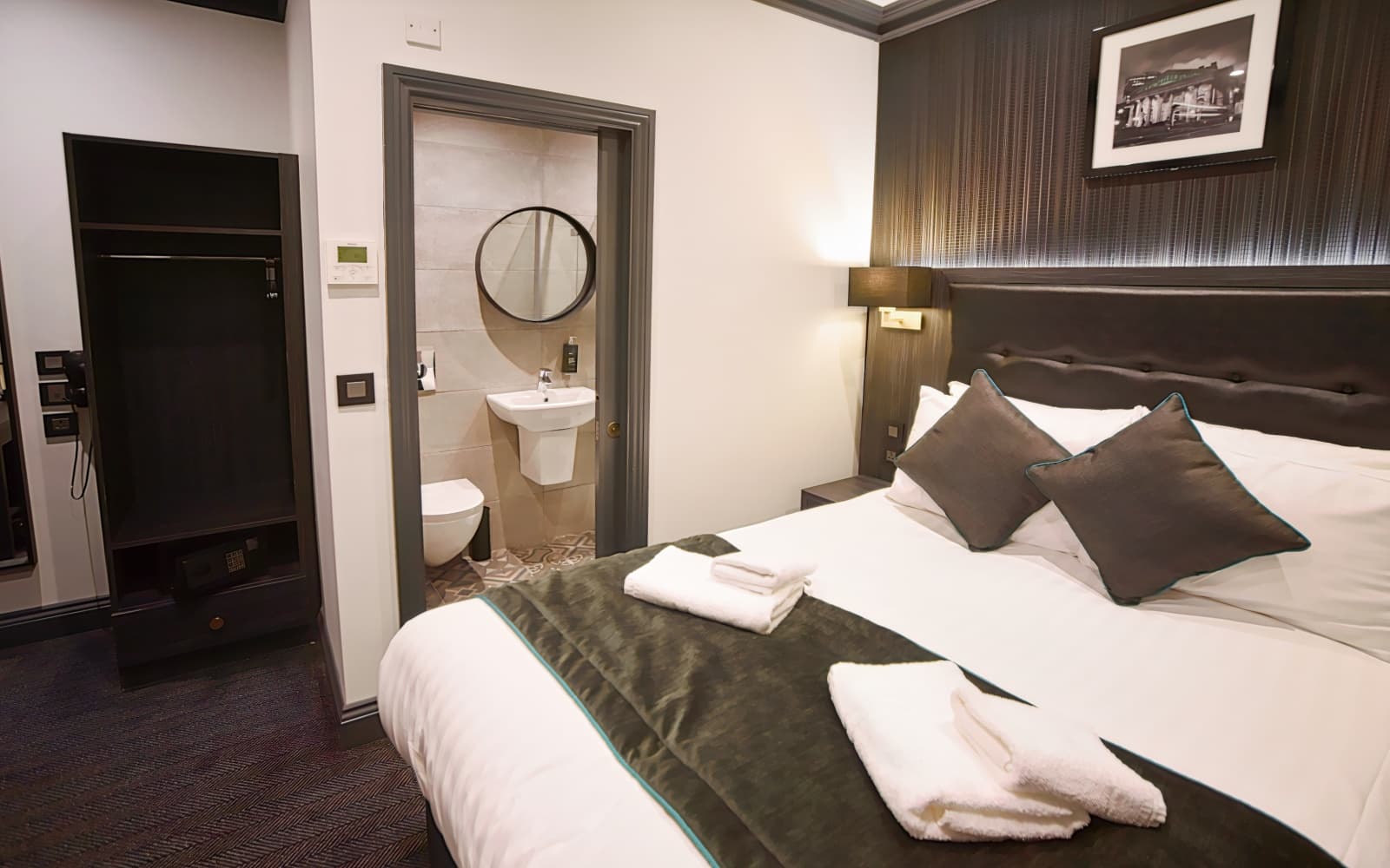 The Pack and Carriage London