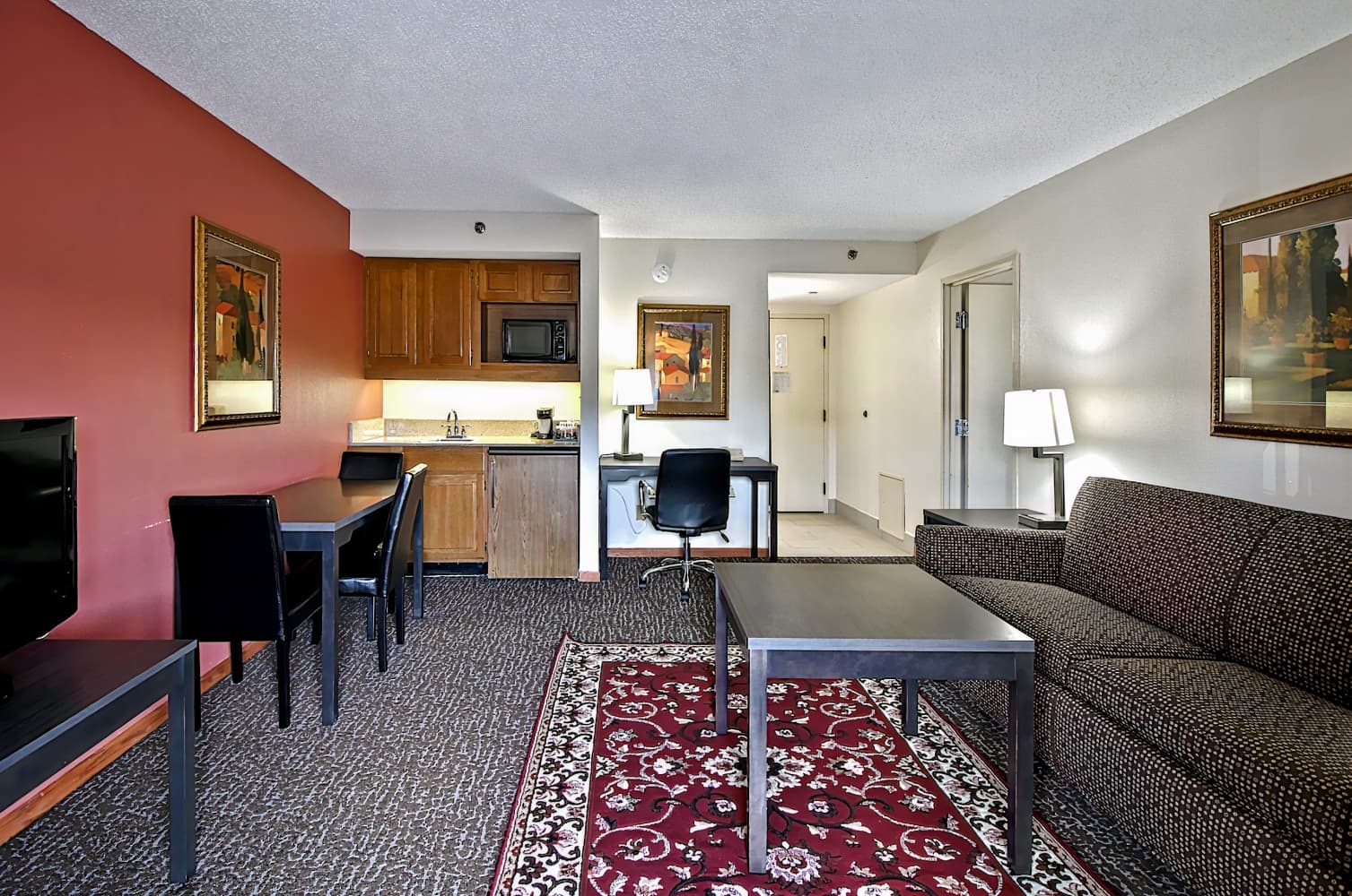 Chicago Club Inn & Suite