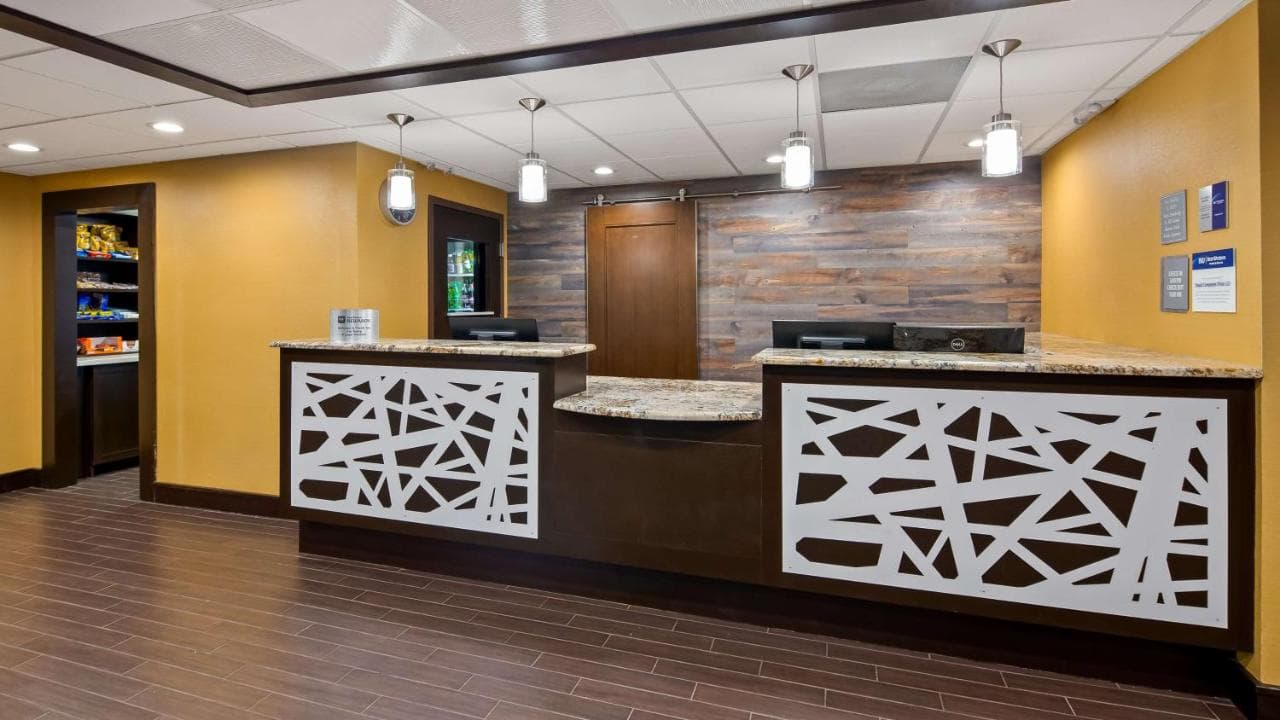 Best Western Plus Dallas Love Field North