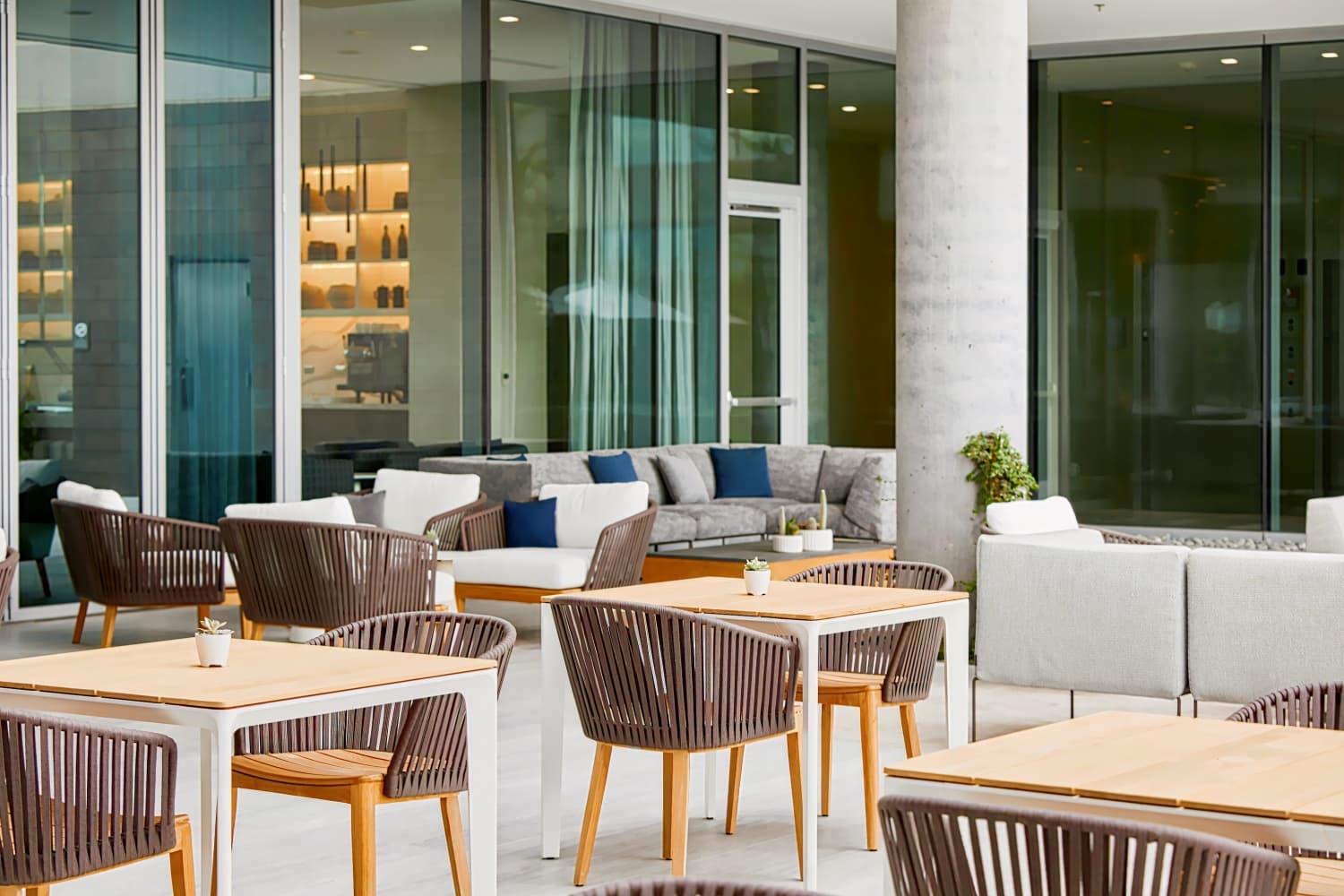 AC Hotel by Marriott Phoenix Biltmore