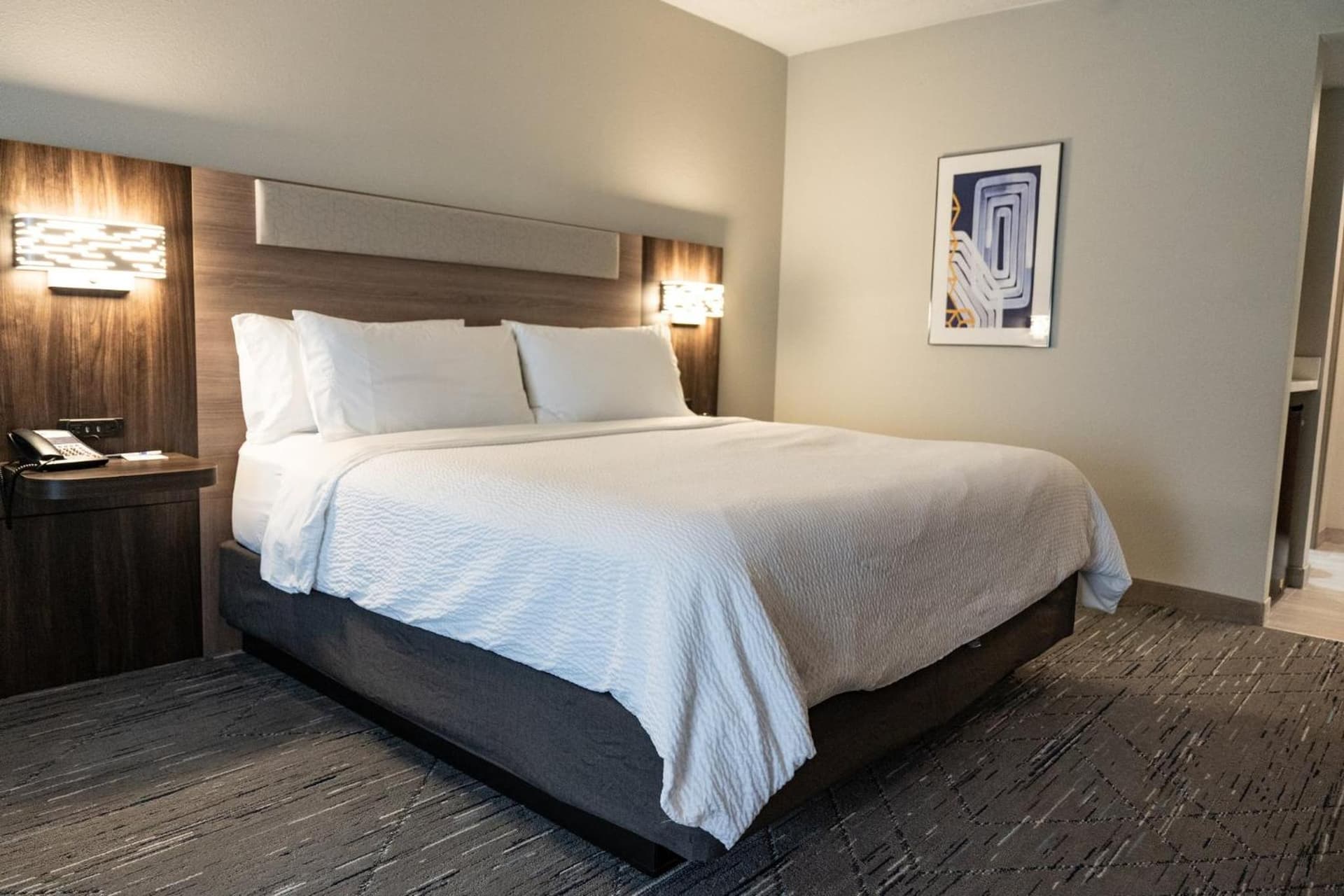 Holiday Inn Express & Suites West Chester by IHG