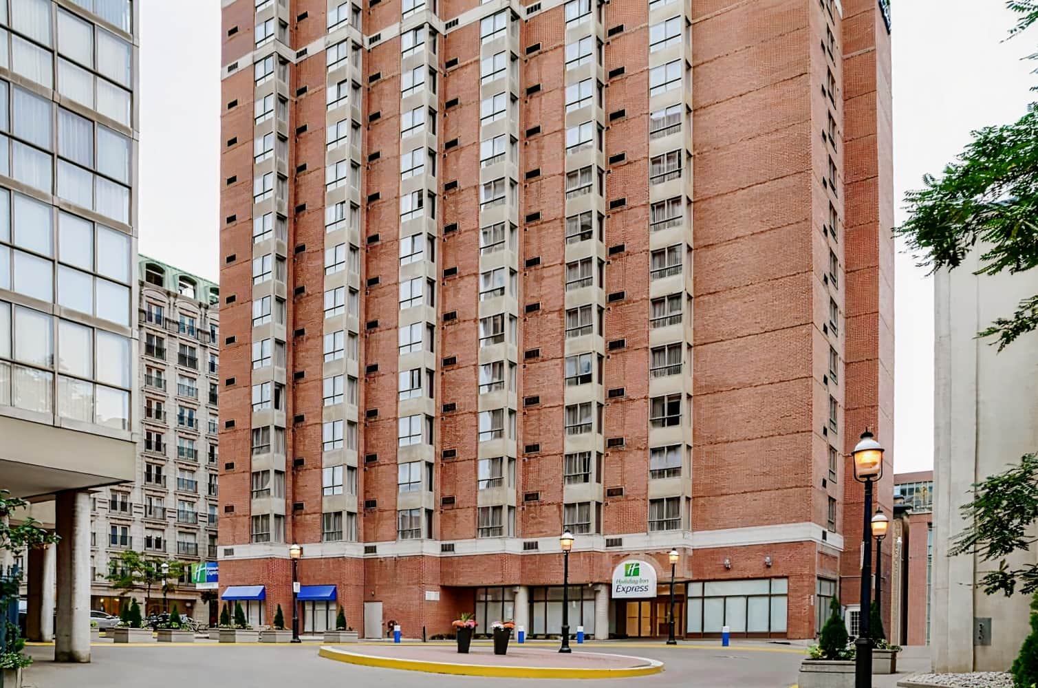 Holiday Inn Toronto Express Downtown