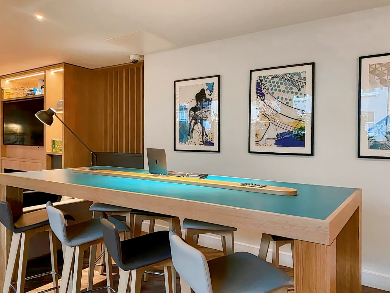 Holiday Inn Express Cheltenham Town Centre