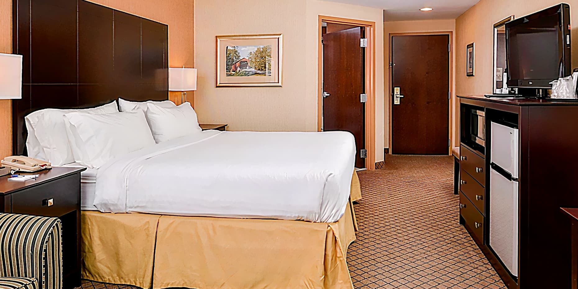 Holiday Inn Express Lewisburg/New Columbia