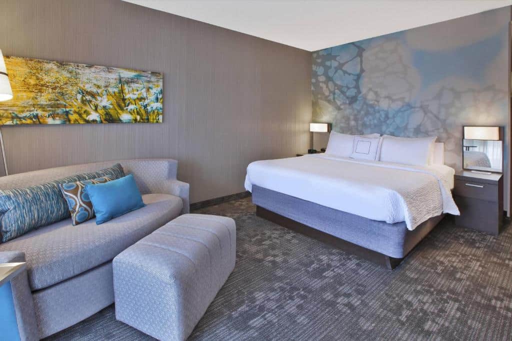 Courtyard by Marriott Somerset