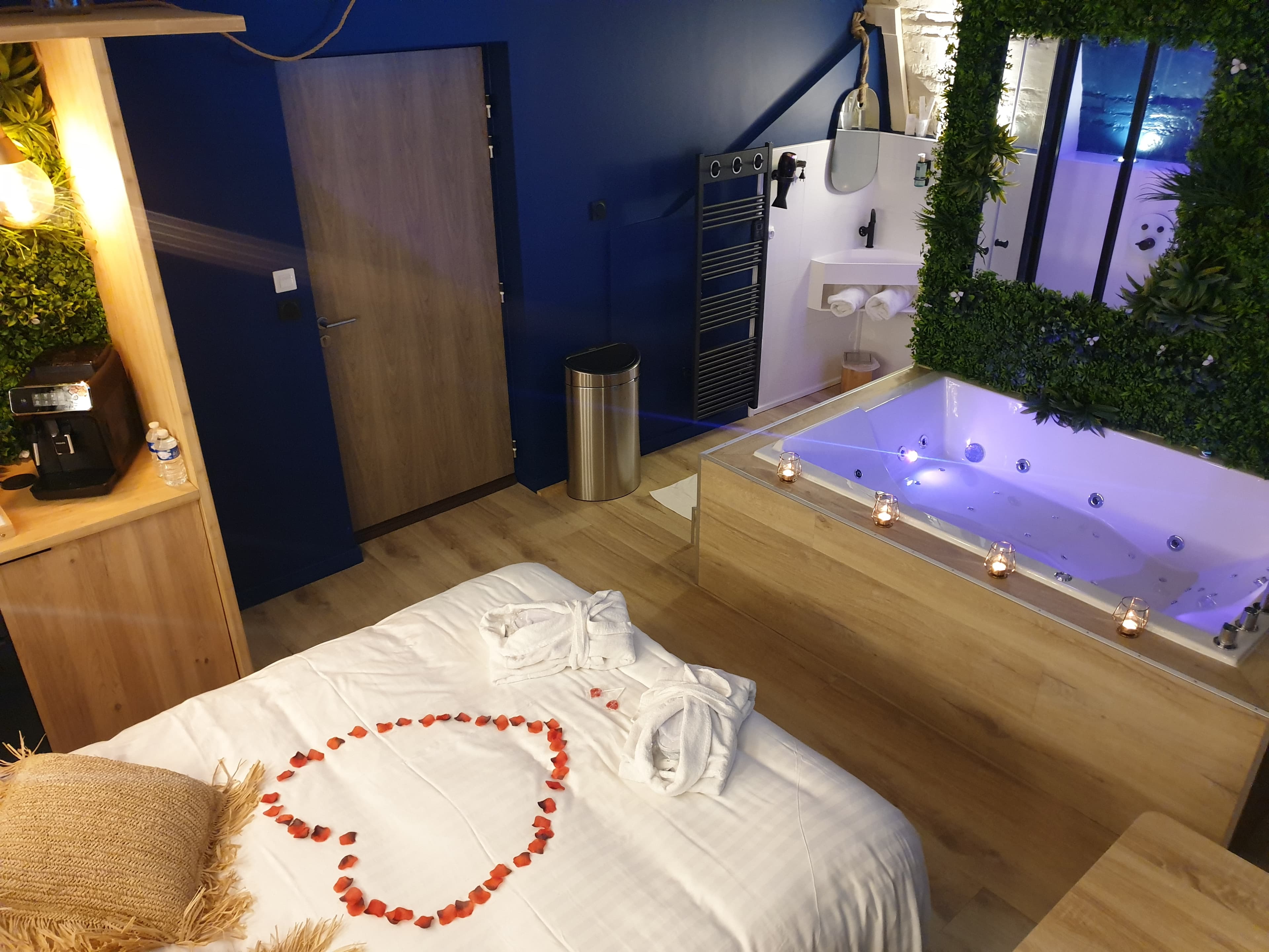 La Parenthèse Envoutée