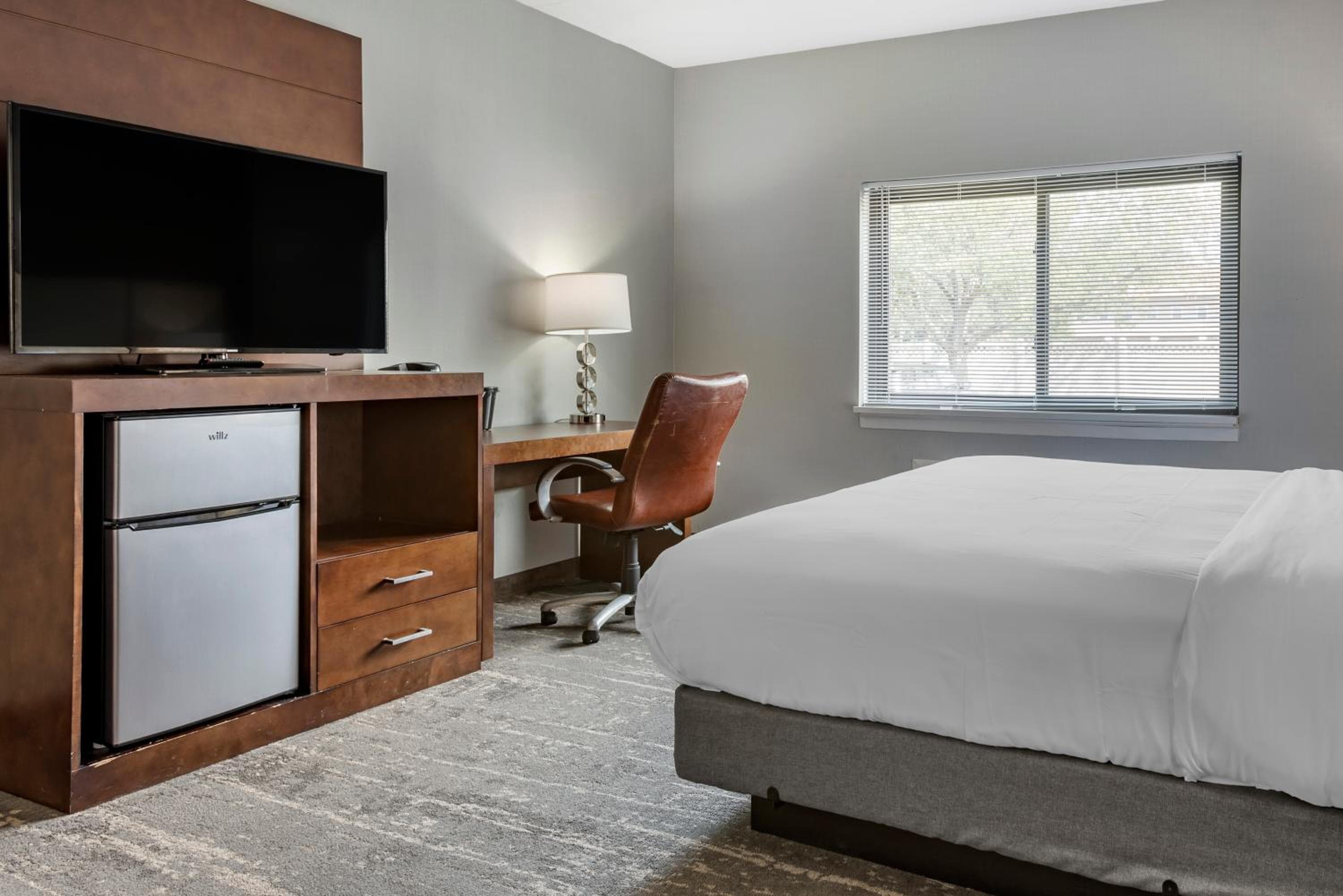 Amwell Suites Somerset/Bridgewater