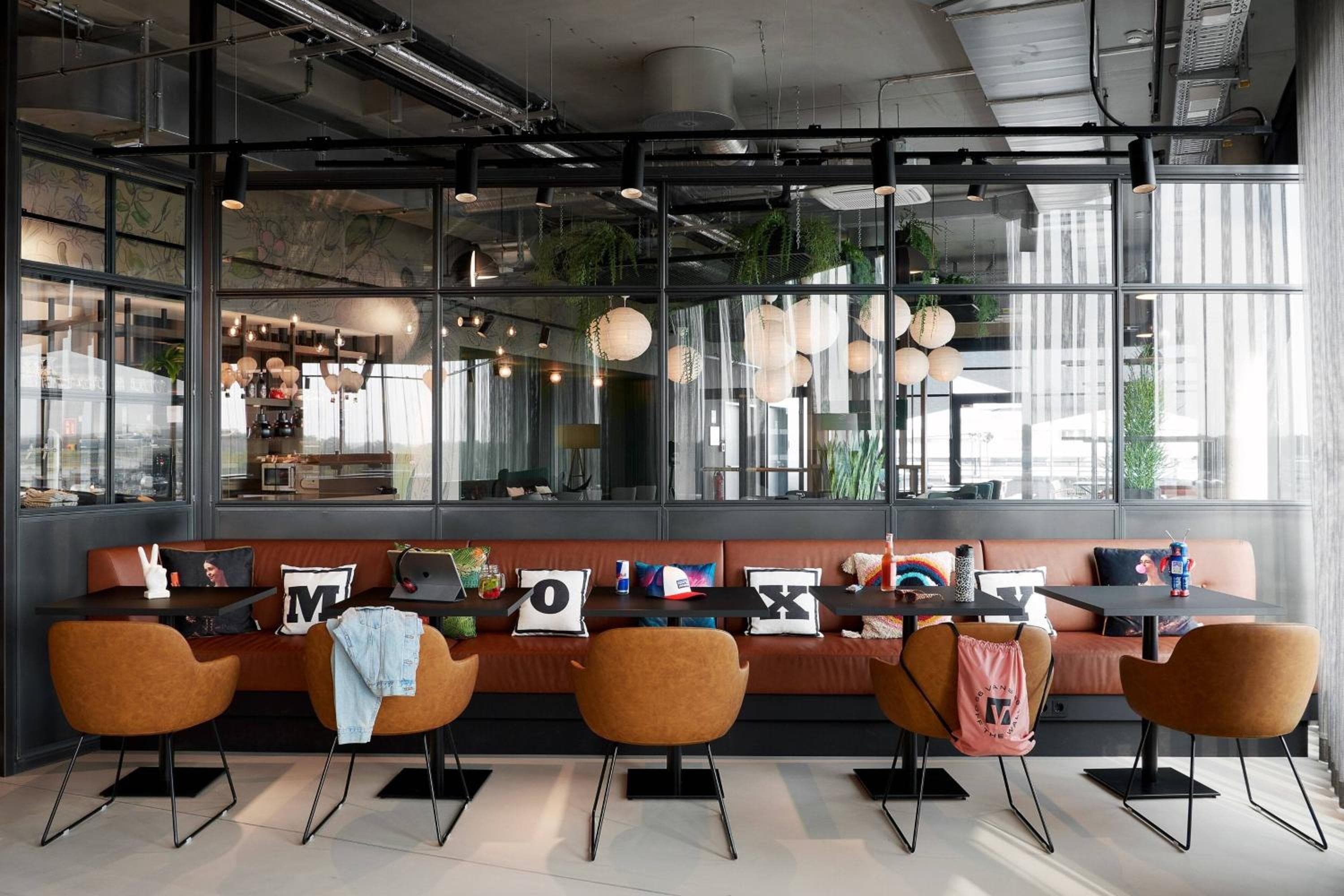 Moxy Cologne Bonn Airport