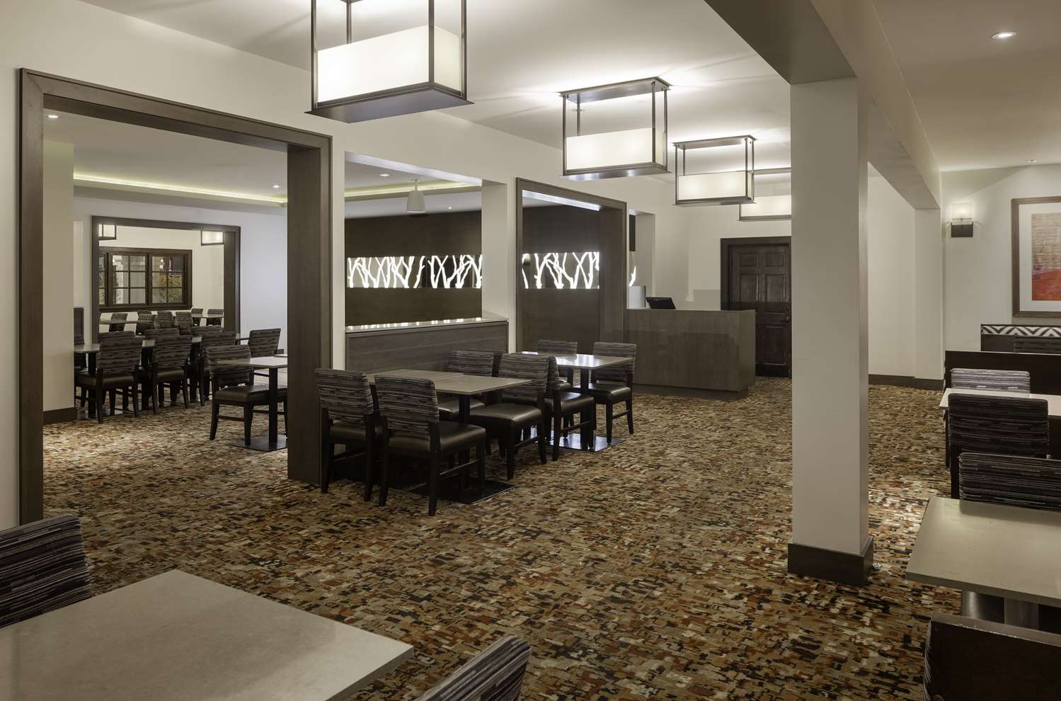 Embassy Suites by Hilton Palm Desert
