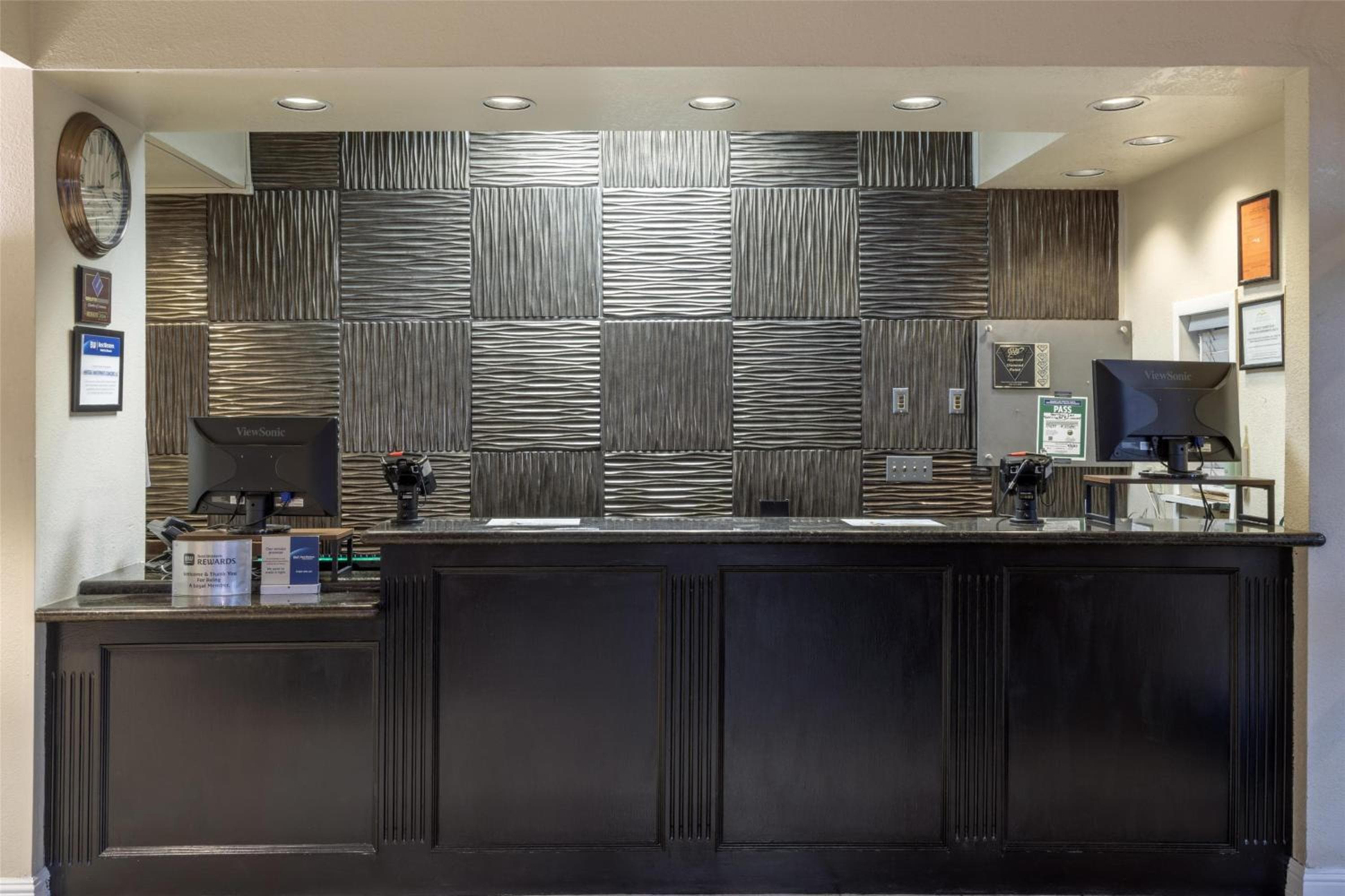 Best Western Heritage Inn