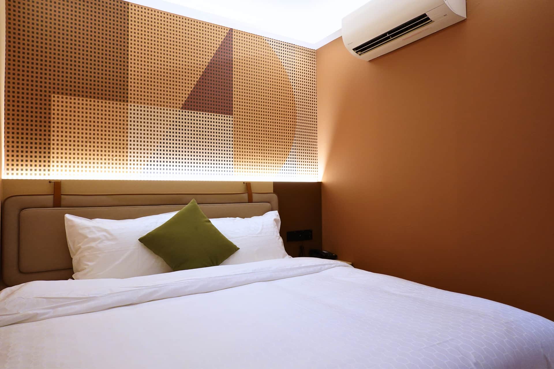 A Hotel Farrer Park - Newly Renovated