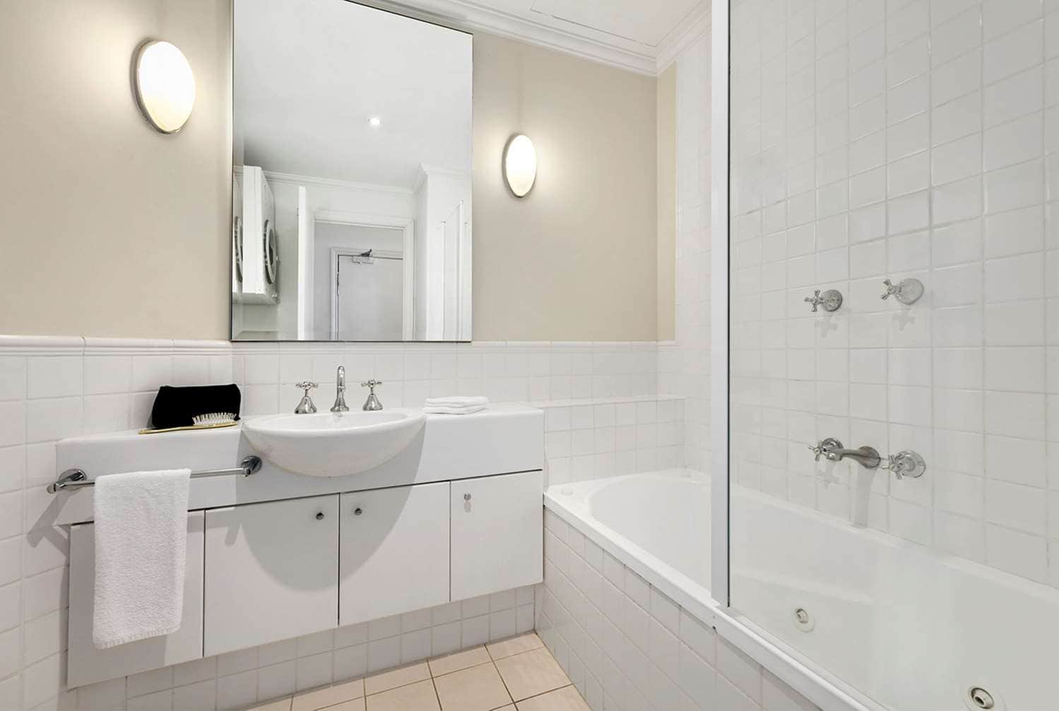 Comfort Apartments Melbourne Central