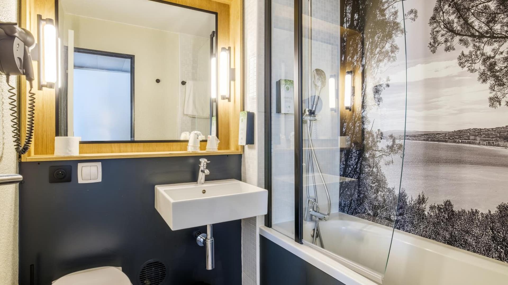 Campanile Prime Nice Aéroport