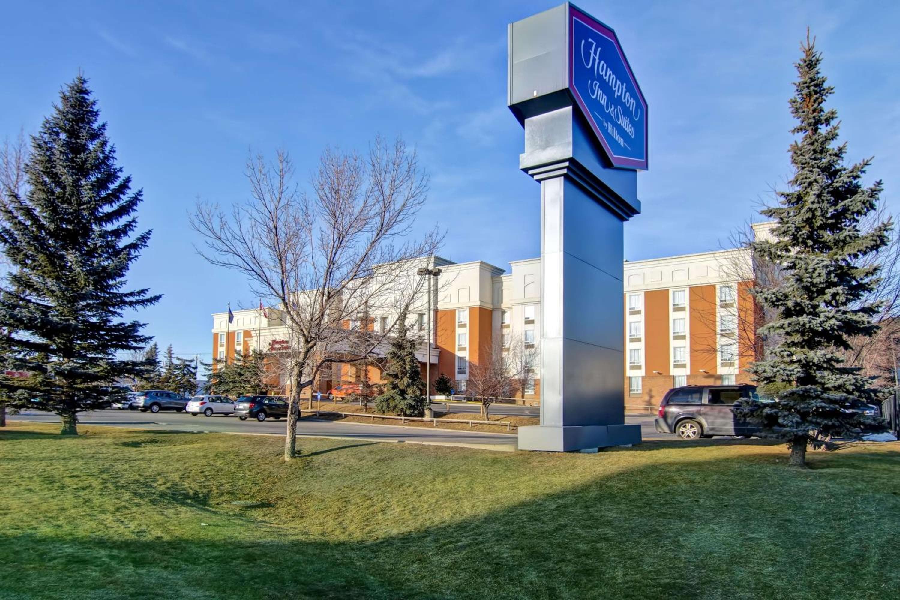 Hampton Inn & Suites by Hilton Calgary Airport