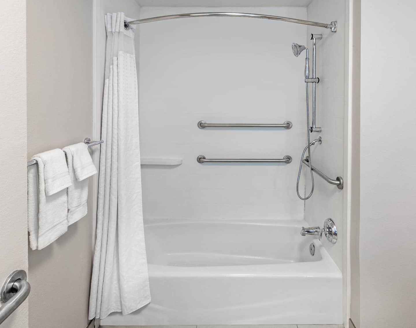 Holiday Inn Express & Suites Baton Rouge East by IHG
