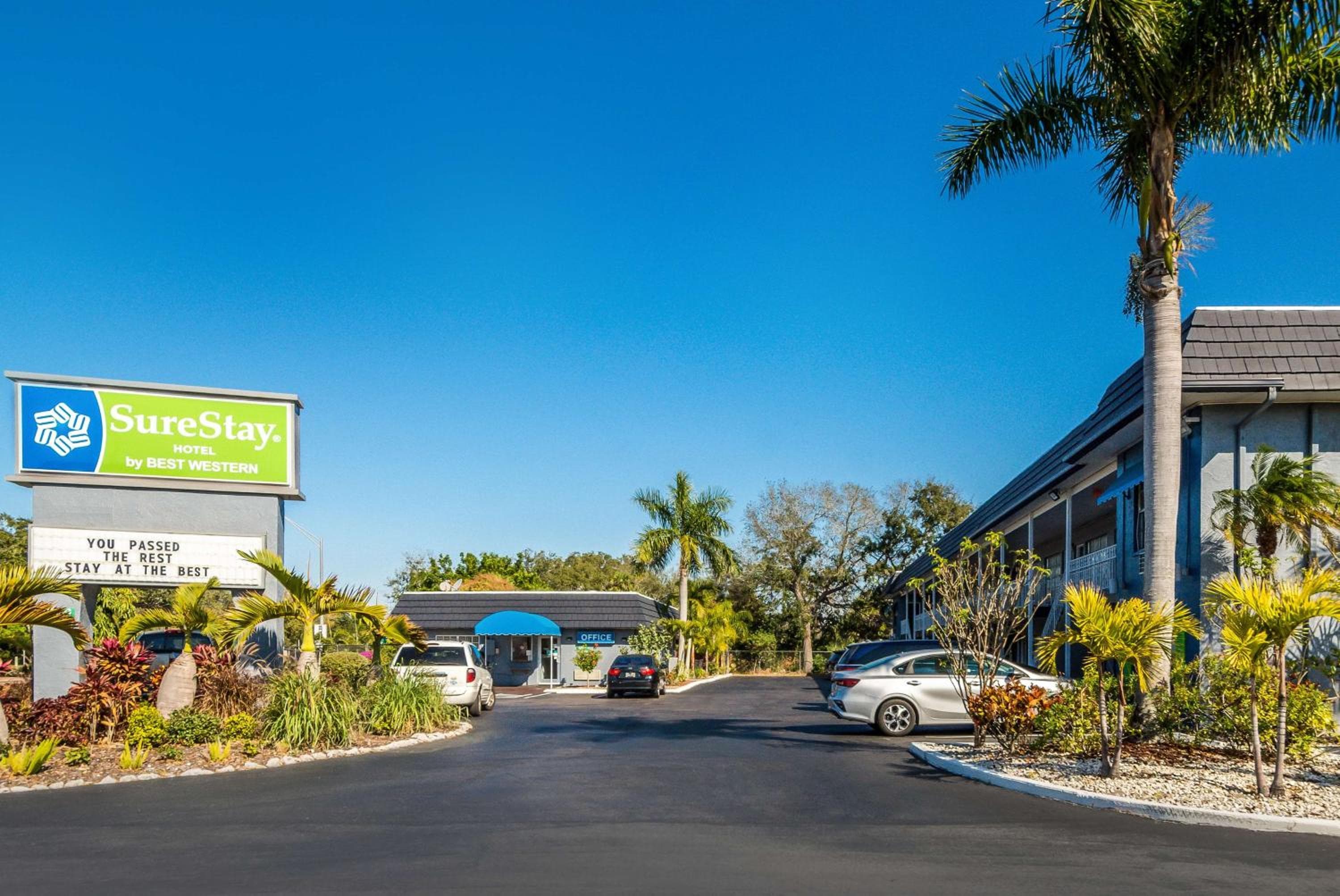 SureStay Hotel by Best Western Sarasota Lido Beach