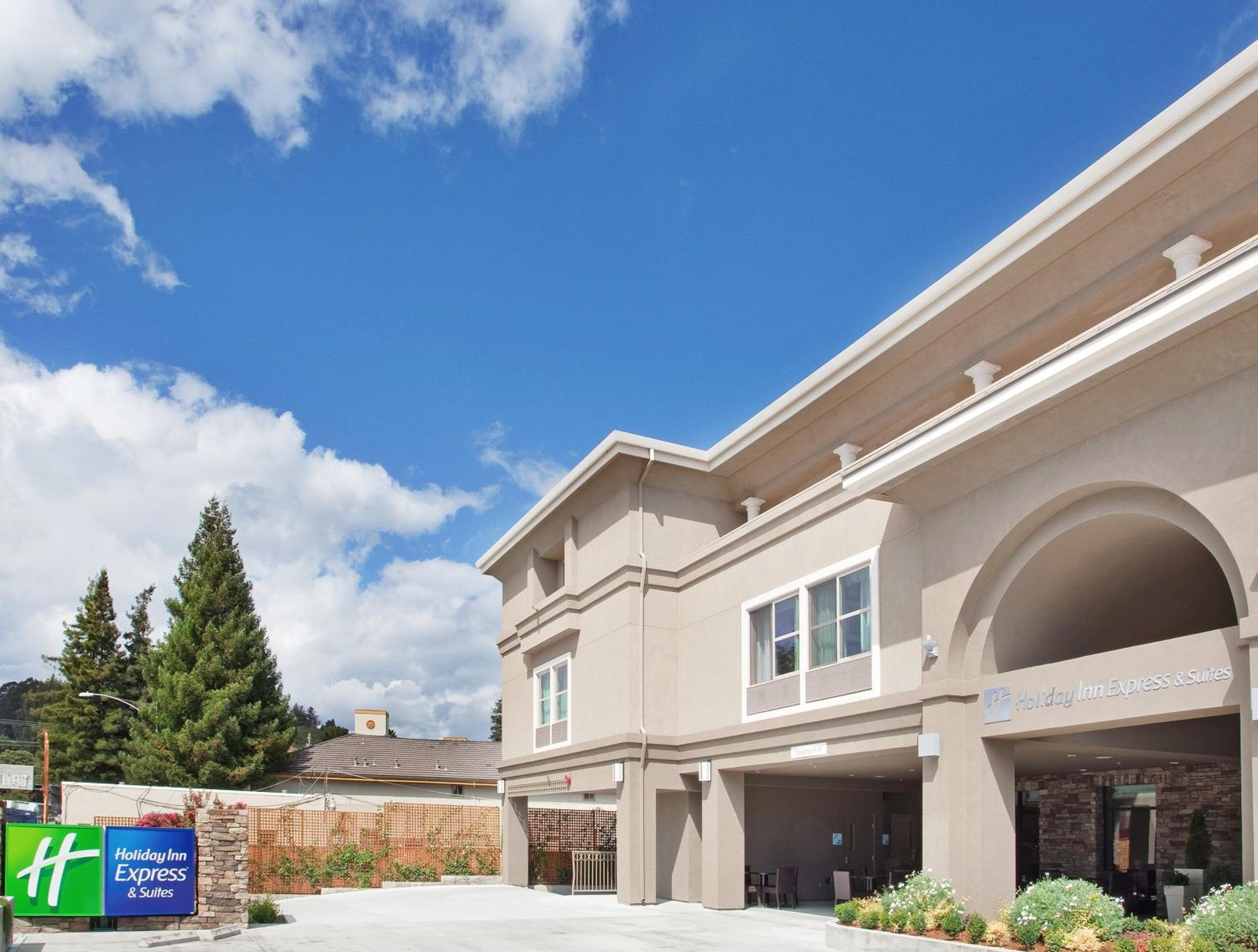 Holiday Inn Express Hotel & Suites Santa Cruz by IHG