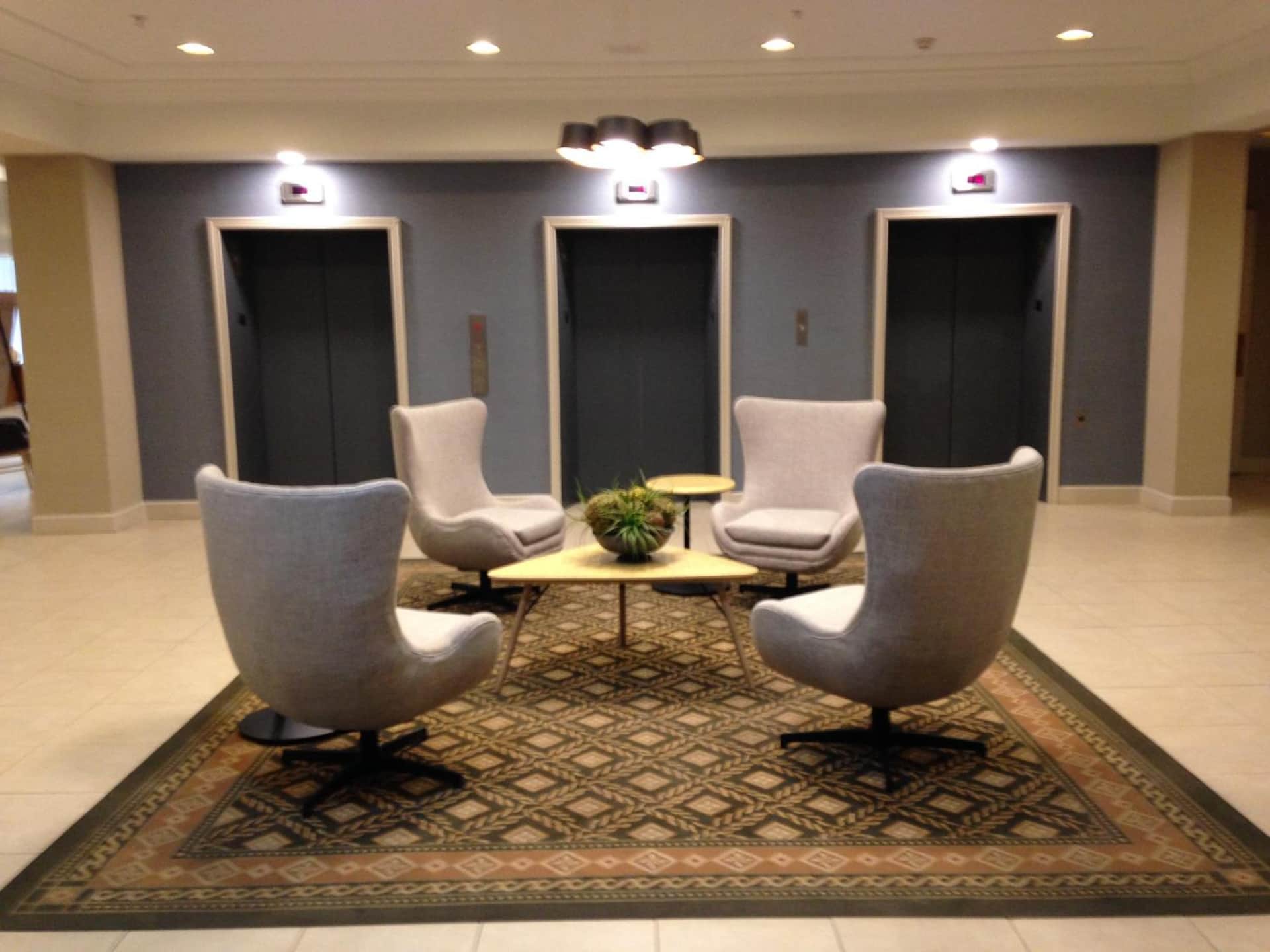 Holiday Inn and Suites Pittsfield-Berkshires