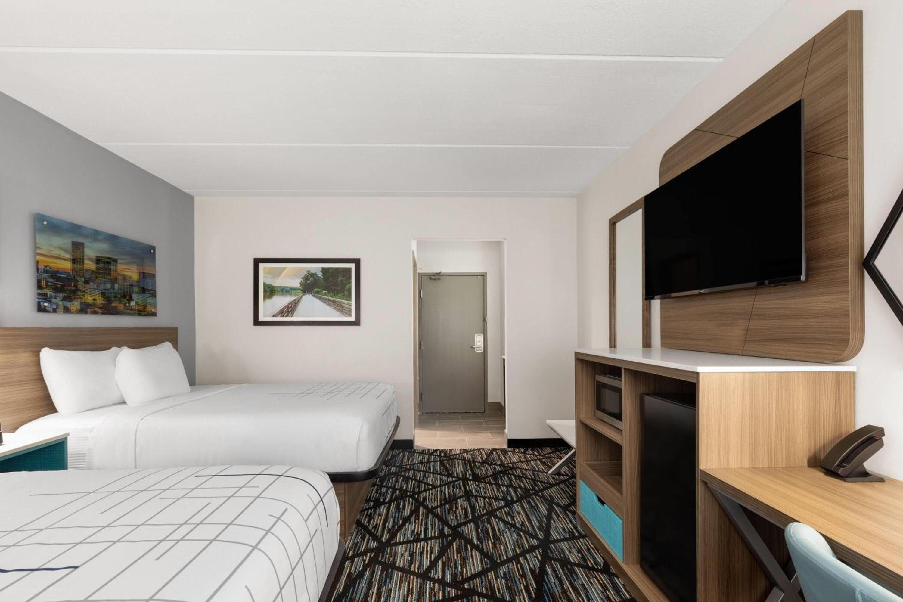 La Quinta Inn & Suites by Wyndham Atlanta Roswell