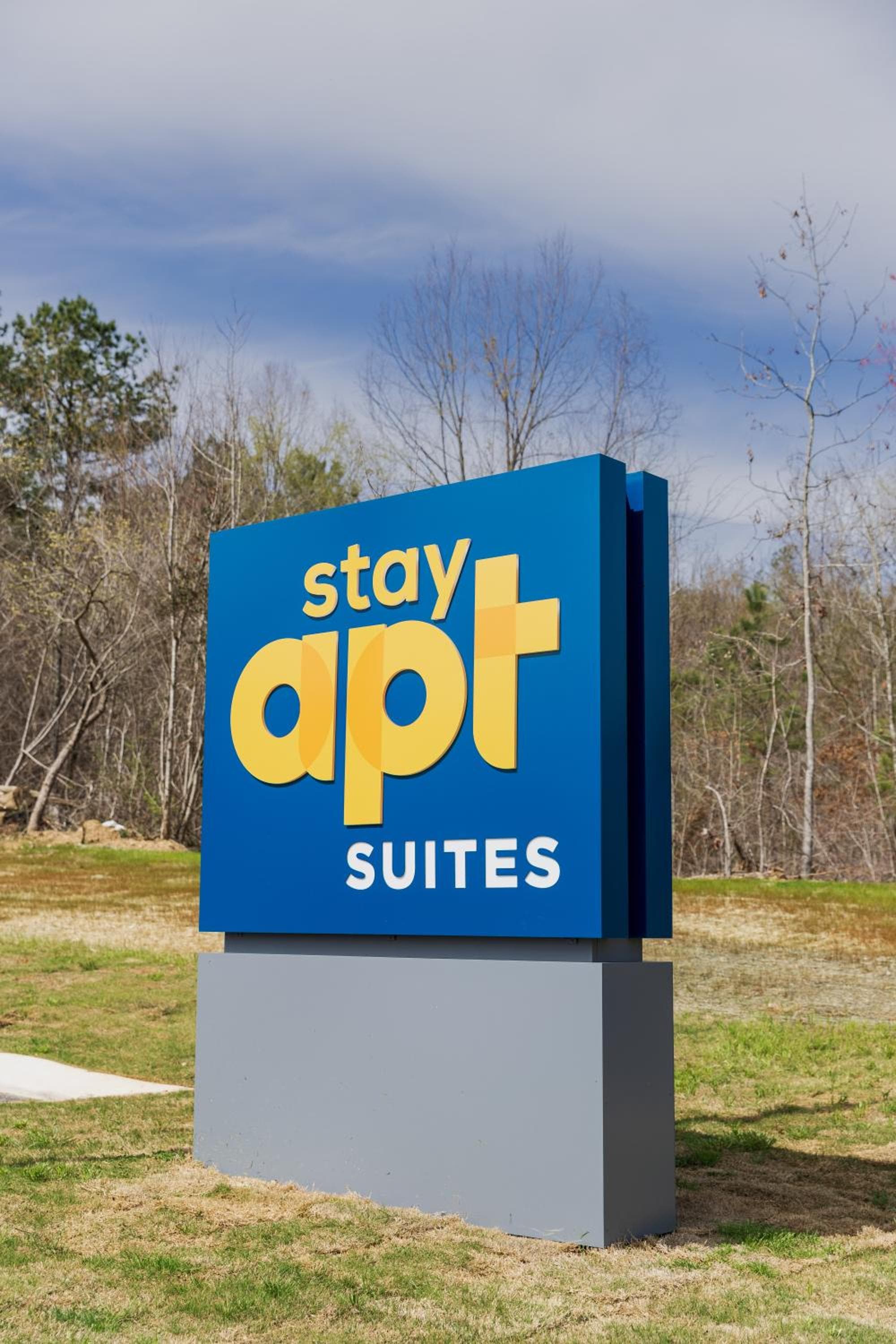 stayAPT Suites Charlotte North