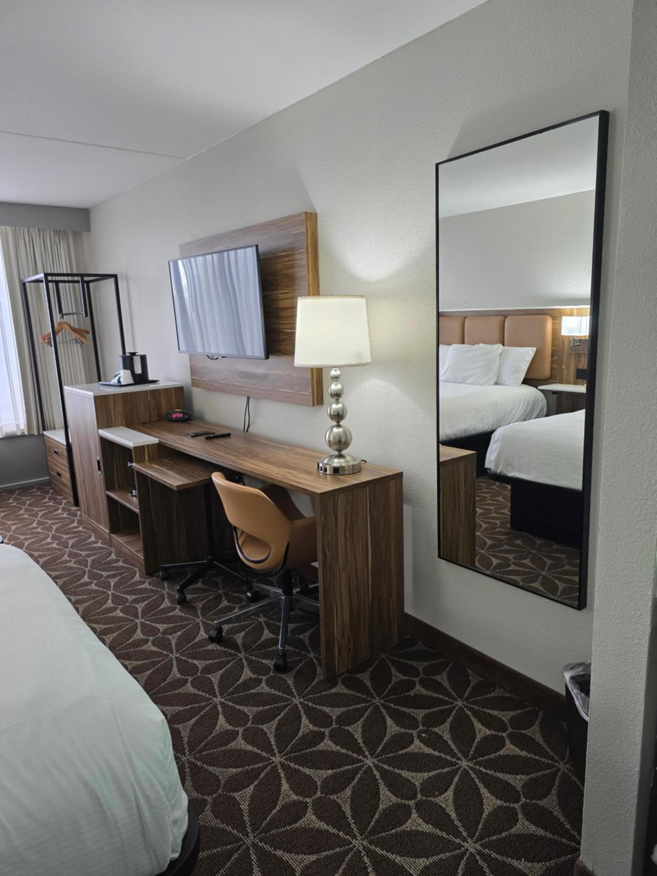 Wyndham Garden Williamsburg Busch Gardens Area