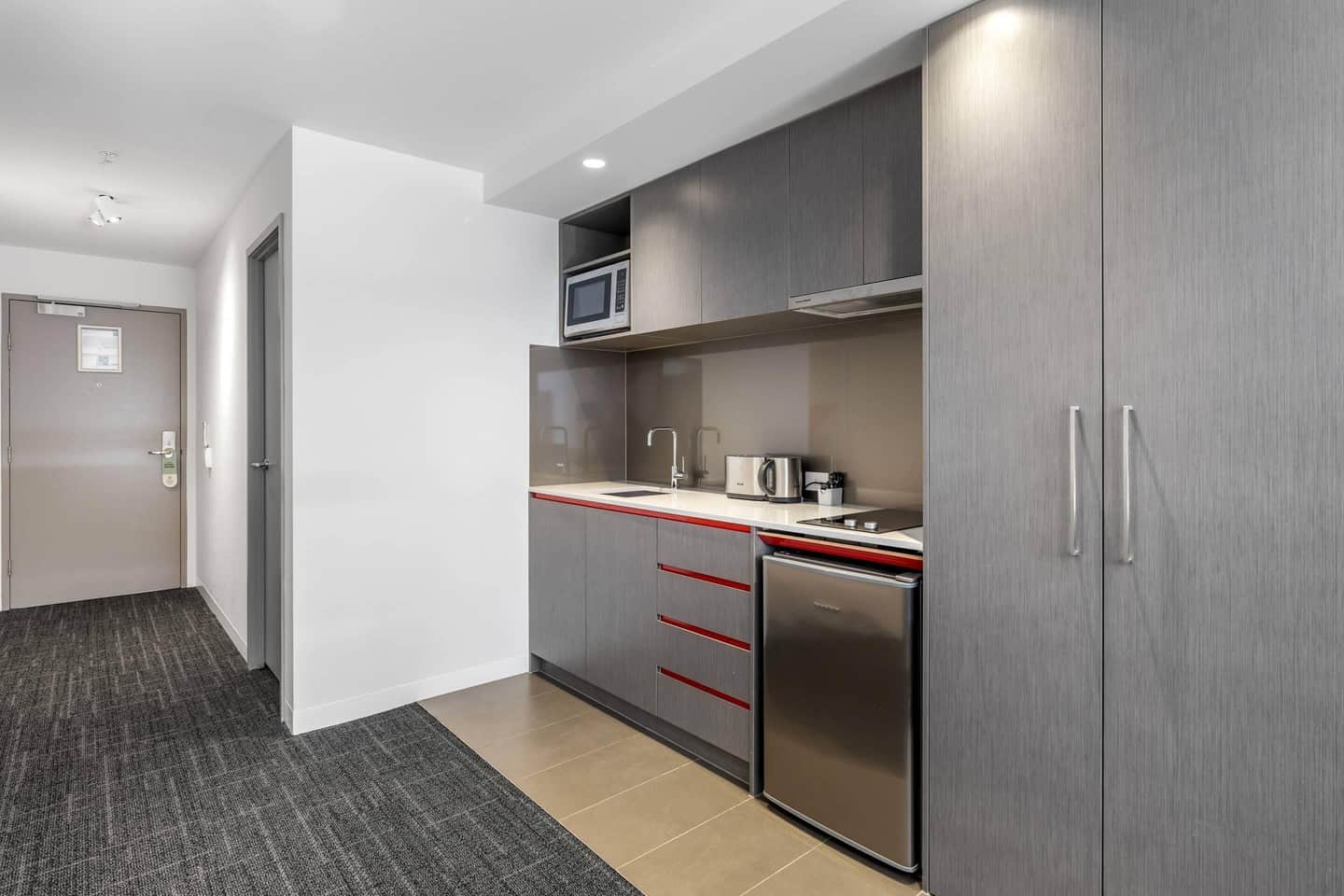 MainStay Suites Abbotsford