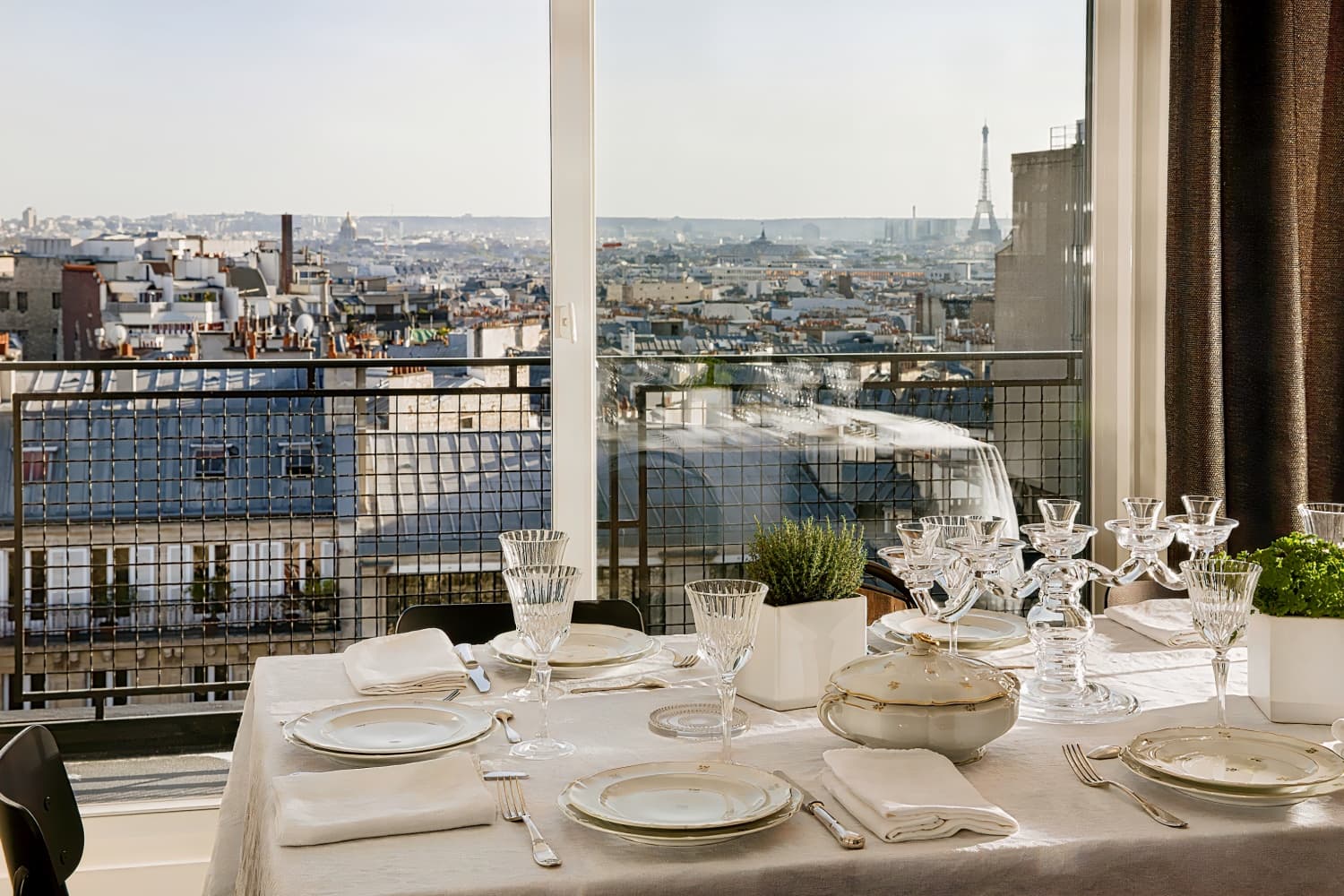 Notre dupleix sous les toits de Paris - Hôtel Le Chat Noir