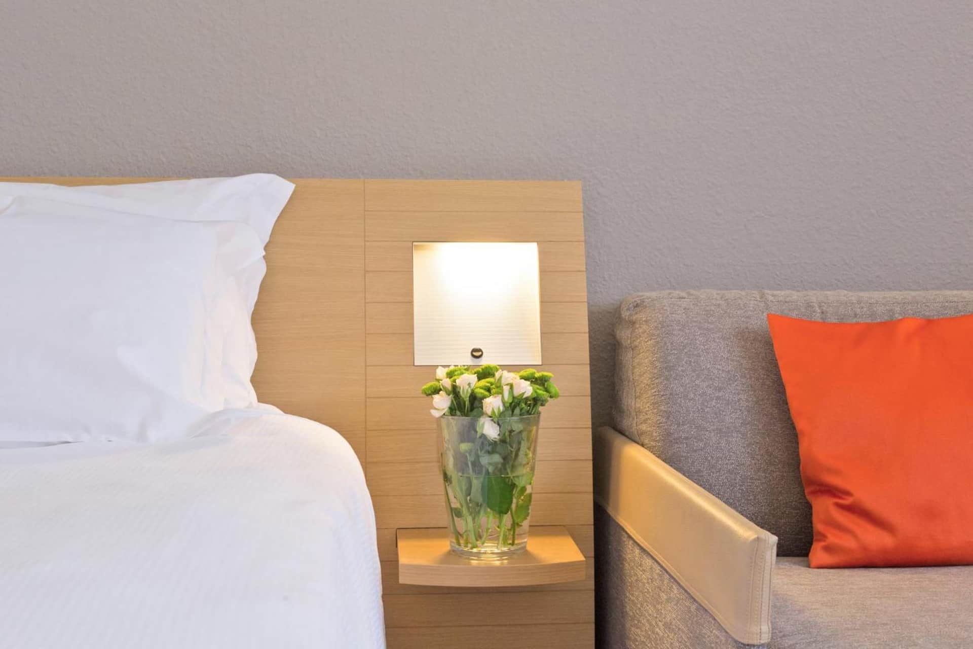 Living Place Hotel