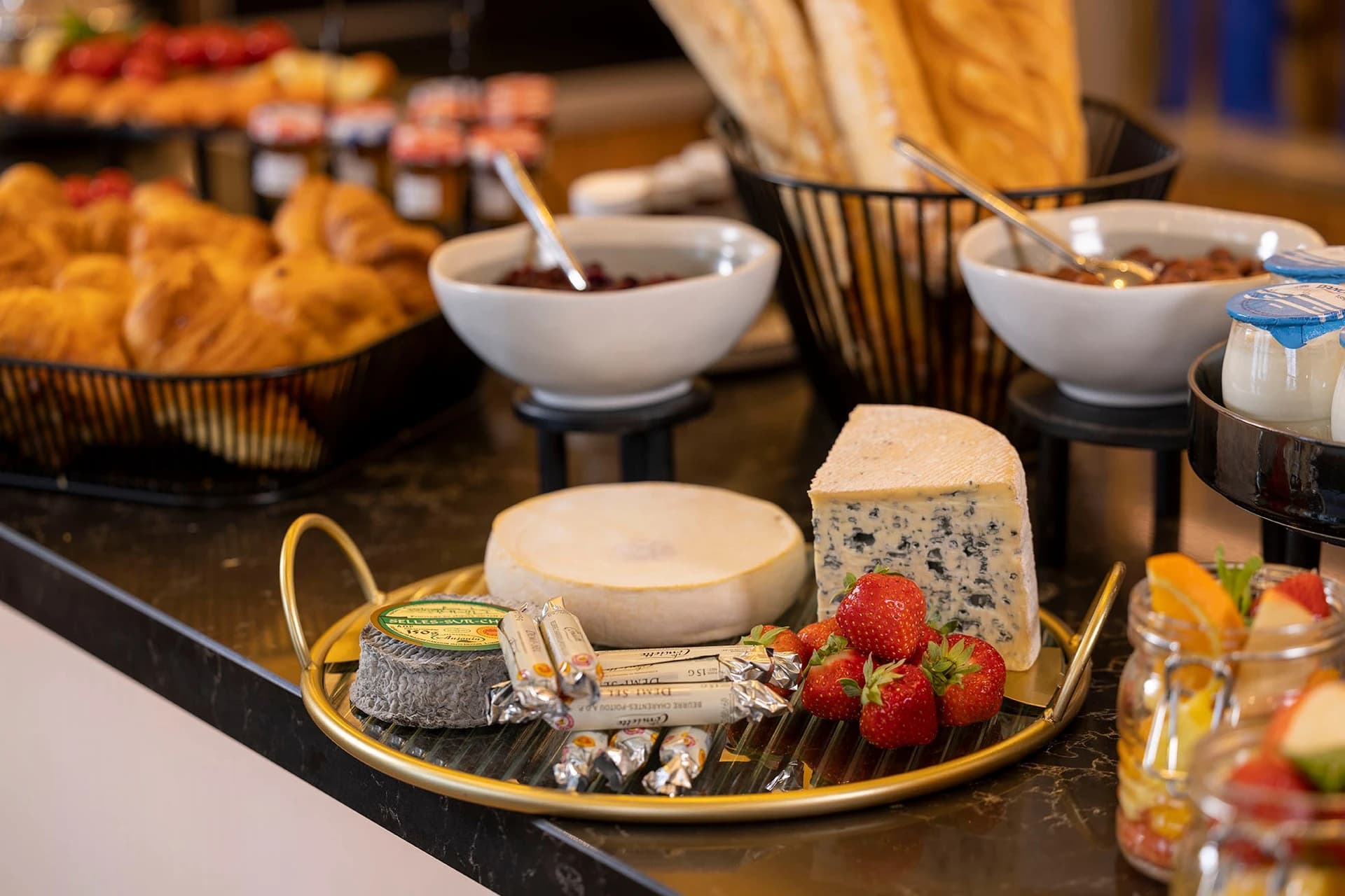 Hotel Le Rocroy Gare du Nord