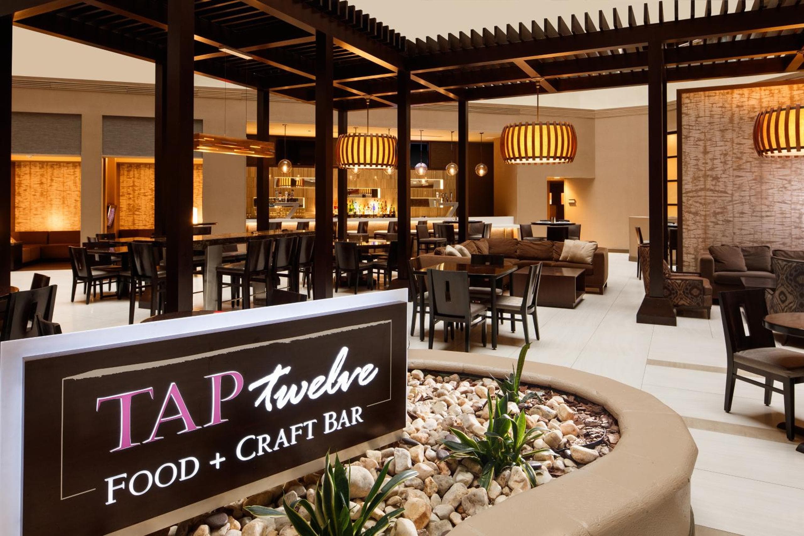 Embassy Suites by Hilton Crystal City National Airport